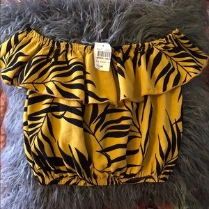 Girls off shoulder cropped top